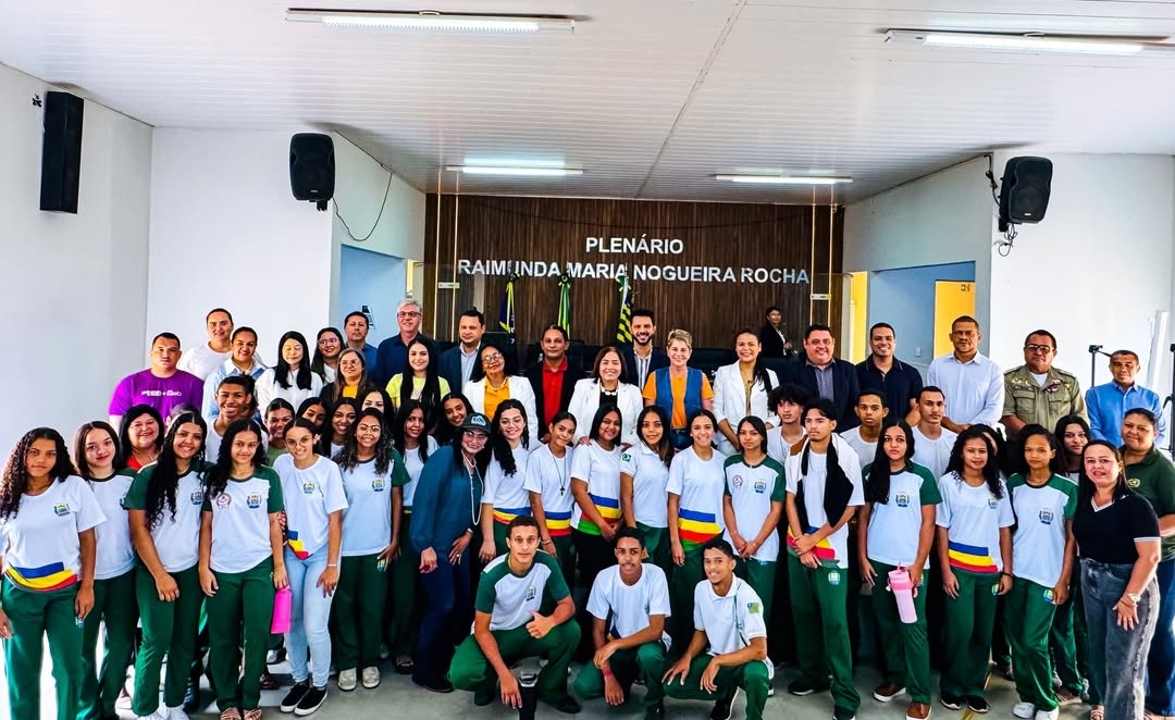 Câmara Municipal de Corrente realiza Sessão Solene em alusão ao Dia Internacional da Eliminação da Violência contra a Mulher