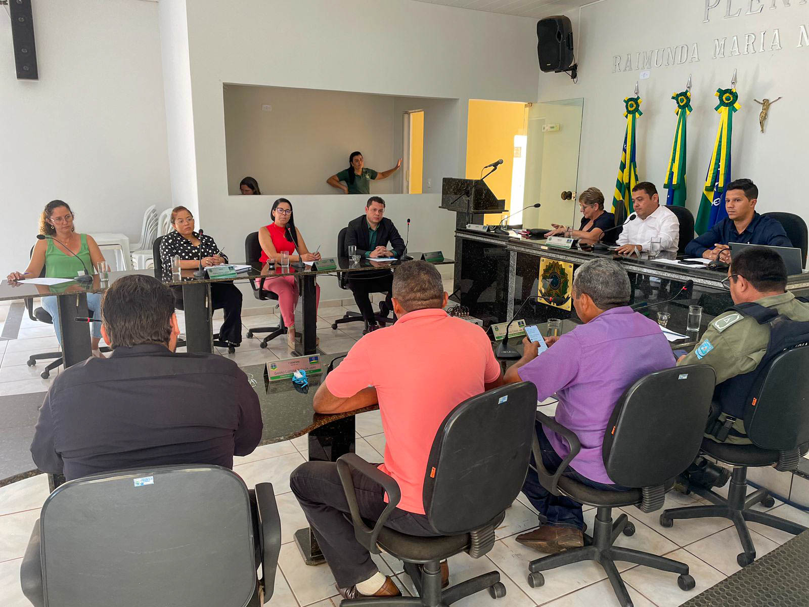 Câmara Municipal discute situação da segurança pública no município de Corrente