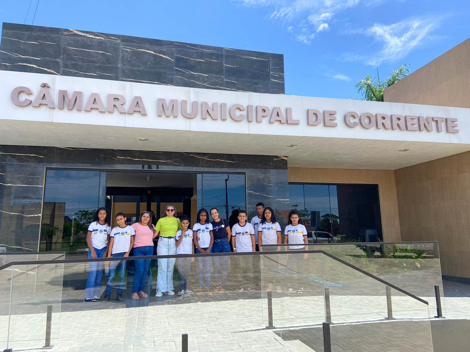 Câmara recebe visita de alunos da Escola Municipal José Joaquim de Oliveira