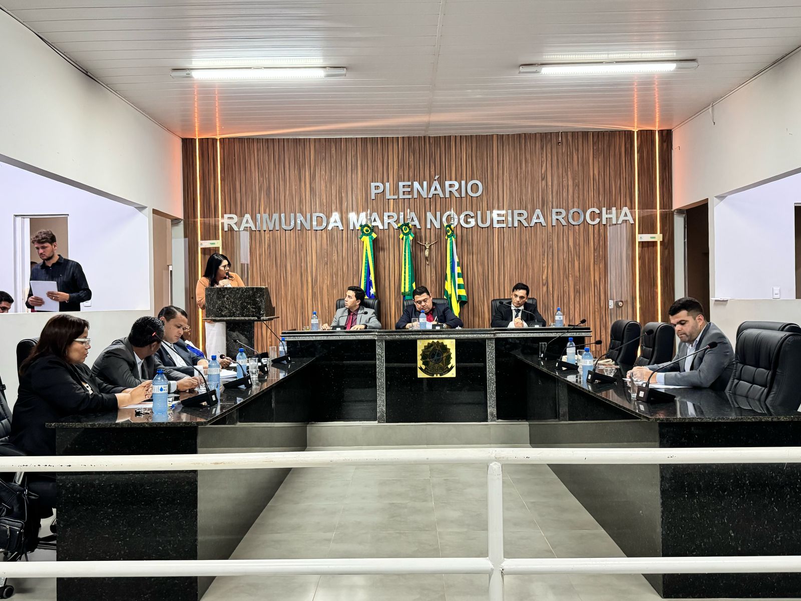 Vereadores cobram soluções da Agespisa para falta de água em Corrente
