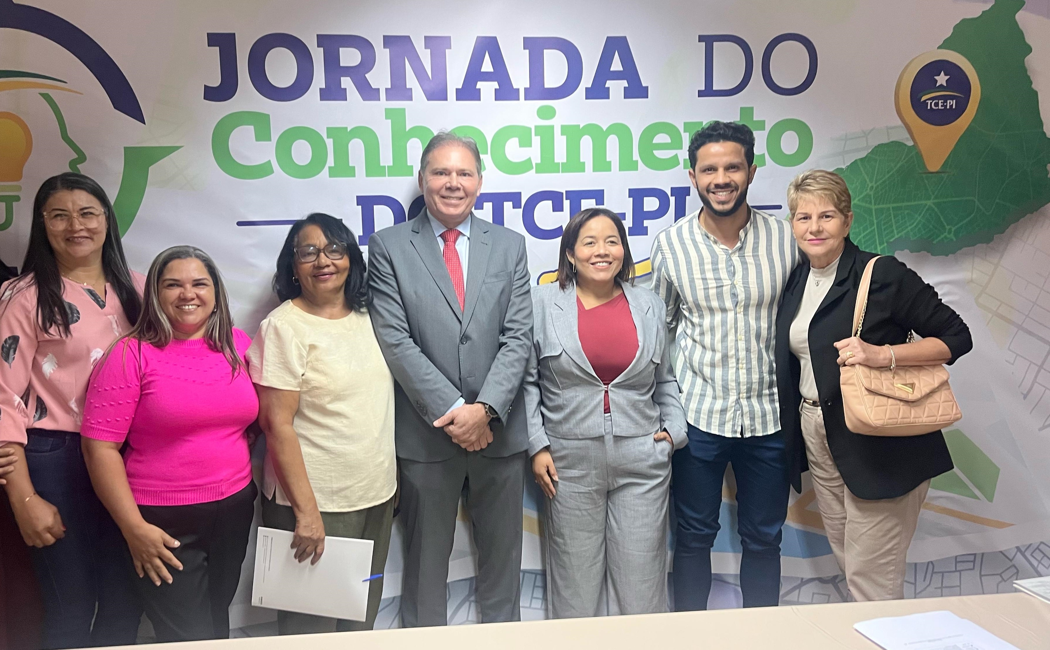 Vereadores e Servidores da Câmara Municipal participam de Jornada do Conhecimento do TCE